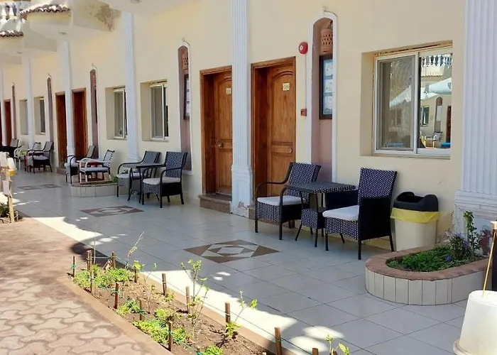 מלון Lidia And Restaurant *