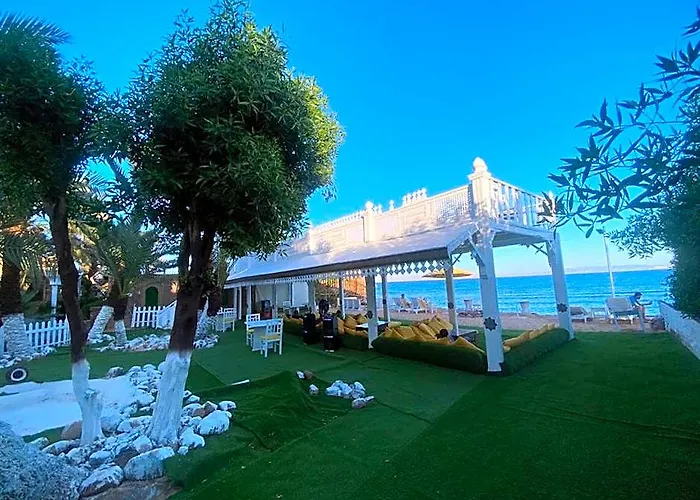 Lidia And Restaurant * דהב