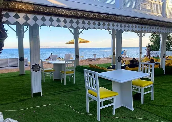 מלון Lidia And Restaurant